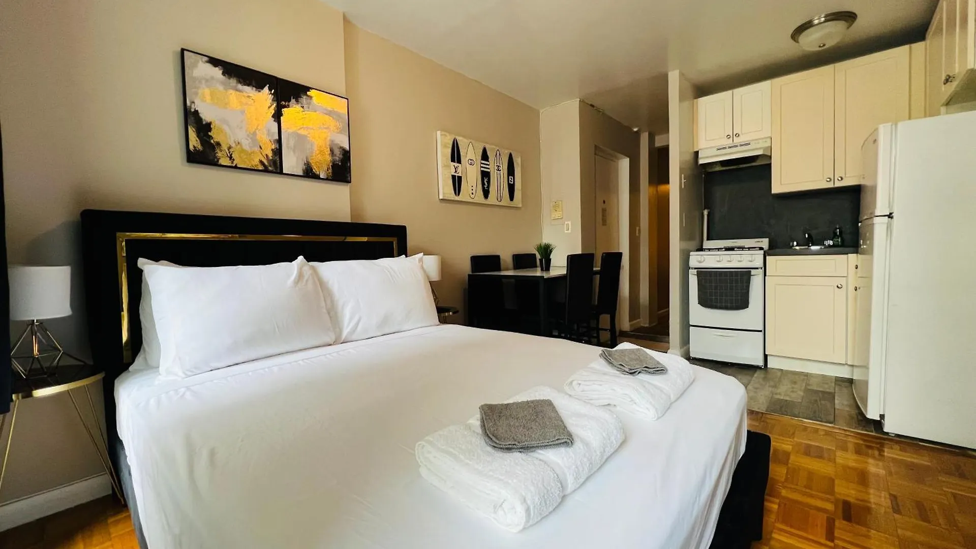 The New Yorker Hotel Westside Apartment